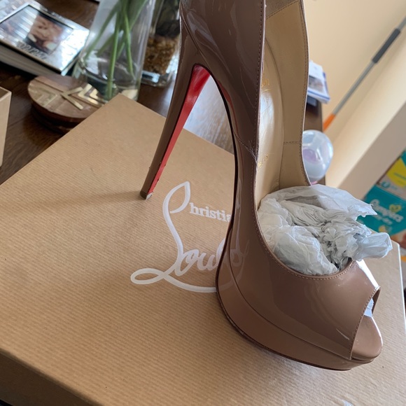Christian Louboutin - Peep Toe - Nude - Platform - Picture 5 of 5